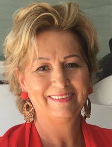 Femme célibataire 65 ans à Rennes