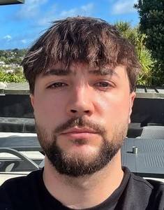 Tu veux prendre contact? célibataire 32 ans