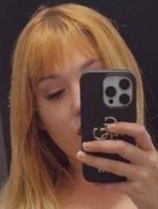 Femme célibataire 27 ans à Dax