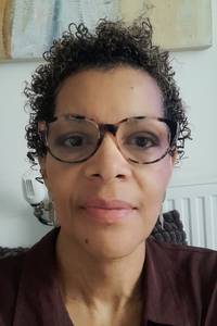 Femme célibataire 67 ans à Evry