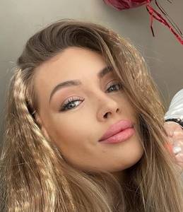 Femme célibataire 34 ans à Lille