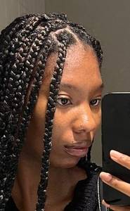 Femme célibataire 22 ans à Nivelles