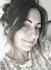 Petite coquine brune de 46ans 