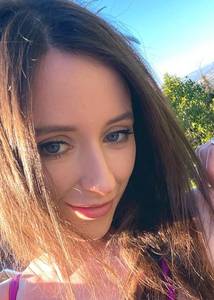 Femme célibataire 28 ans à Orleans