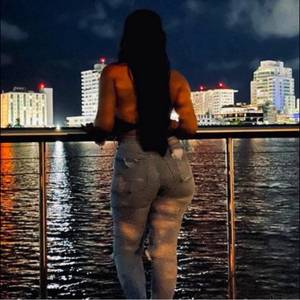 Femme célibataire 32 ans à Le Puy-en-Velay