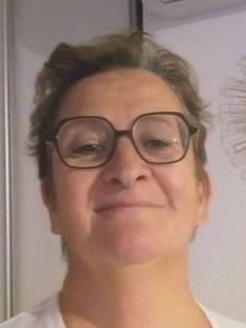 Femme célibataire 60 ans à Toulon