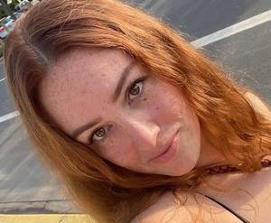 Femme célibataire 33 ans à Dijon