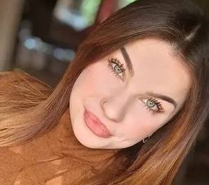 Petite coquine  de 27ans de plan-cul-memont