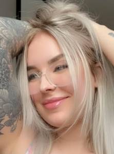 Jajqjsjsdvisis254, femme coquine de 23 ans - Rh�ne