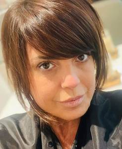 Femme célibataire 49 ans à Reims