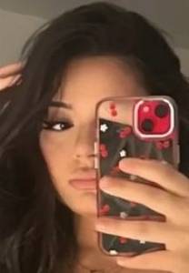 Femme célibataire 19 ans à Evry