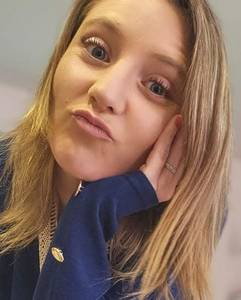 Femme célibataire 31 ans à Evry