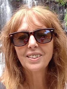 Femme célibataire 66 ans à Payerne