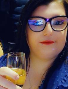 Femme célibataire 32 ans à Toulon