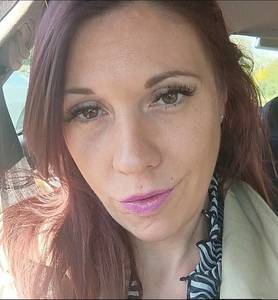 Rcemment clibataire, je suis  d'abord ici pour discuter  voir selon feeling. Je recherche un homme, Si tu es drle intelligent que tu aimes profiter de la vie sans te prendre la tte n'hsite pas  m'envoyer un message