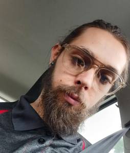 célibataire 23 ans