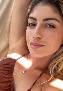 Sarahmie0, femme coquine de 27 ans - Yvelines