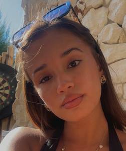 Sheriii, femme coquine de 22 ans - Saint-Denis