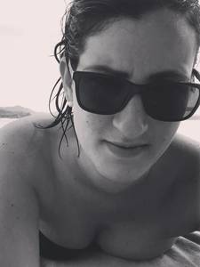 Petite coquine brune coquine de plan-cul-voisines