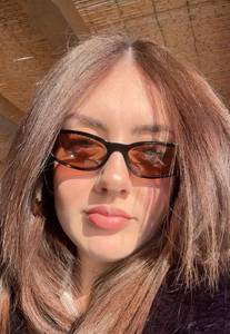 Femme célibataire 20 ans à Paris-16e