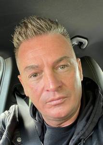 Adrian rencontre avec Adrian