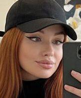 Hello les Boyz's ! Nouvelle sur Versailles je cherche � passer de bons moments et rencontrer des gens interessants !
je suis influenceuse voyages, j'aime donc bouger, je suis tr�s souvent � l'�tranger ;)