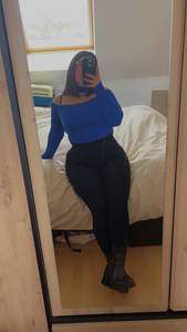 Femme célibataire 24 ans à Nyon