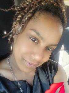 Petite coquine  super chaude de plan-cul-vorges-les-pins
