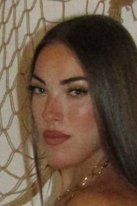 Femme célibataire 20 ans à Geneve