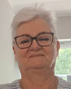 Femme célibataire 65 ans à Outaouais