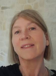 Femme célibataire 56 ans à Amiens