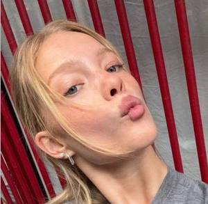 Femme célibataire 33 ans à Le-Mans