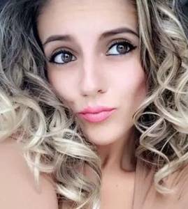 Femme célibataire 23 ans à Bordeaux