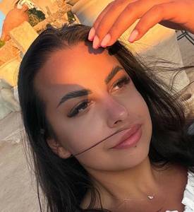 Femme célibataire 32 ans à Amiens