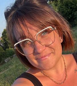 Plan cul rapide avec femme  super chaude à loire