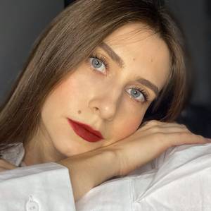 Femme célibataire 28 ans à Metz