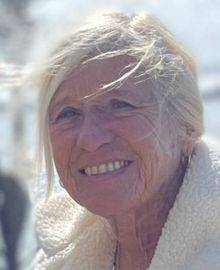 Femme célibataire 67 ans à Saint-Brieuc