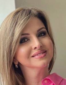 Femme célibataire 45 ans à Versailles