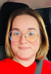 Je recherche des moments l�gers, sensuels et respectueux, sans promesse ni complication.
Le respect, la communication et les limites sont essentiels pour moi.
Et comme j?aime jouer? je me suis lanc�e un d�fi amusant : rencontrer un partenaire de chaque signe astrologique.
� vous de me dire sous quelle �toile vous �tes n� ?