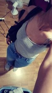 Lea, femme coquine de 18 ans - Sarthe