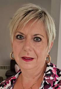Femme célibataire 54 ans à Angers