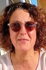 Lolita, femme coquine de 18 ans - Charente-Maritime
