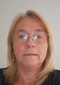 Femme célibataire 65 ans à Lyon