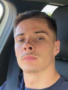 Photo du profil Francis, 21 ans à Compiègne