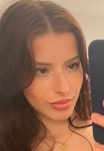 Femme célibataire 18 ans à Dijon