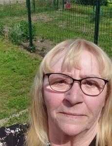 Femme célibataire 65 ans à Bourges