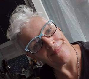 Femme célibataire 50 ans à Nice