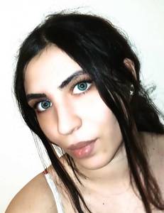 Femme célibataire 28 ans à Nanterre