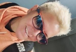 Femme coquine brune super chaude à Béziers