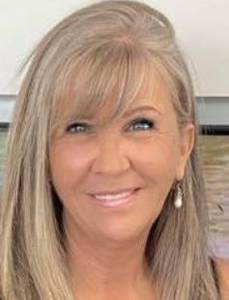 Femme célibataire 65 ans à Longueuil